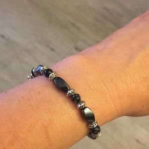 🍒NEW Free People style Midnight hematite bracelet